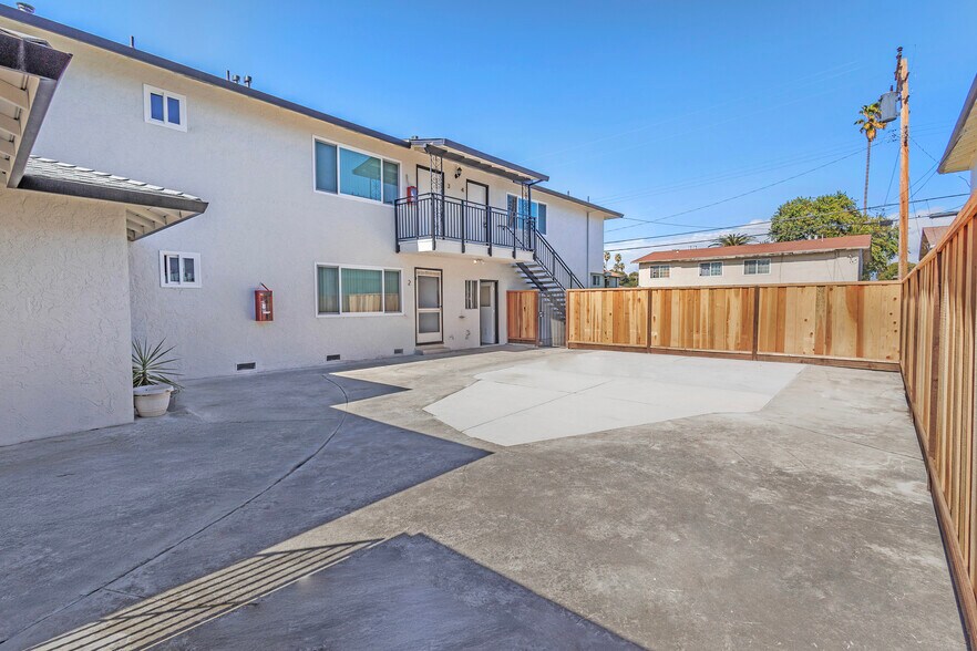 More Photos Of 2315 Monroe St, Santa Clara Apartments For Sale