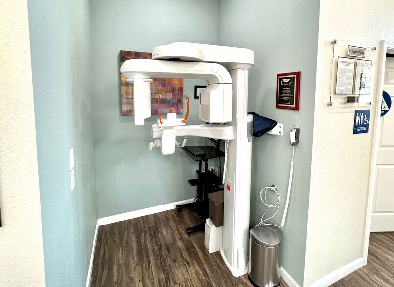 More Photos Of 800 Delnero Dr, Sonora Medical For Lease