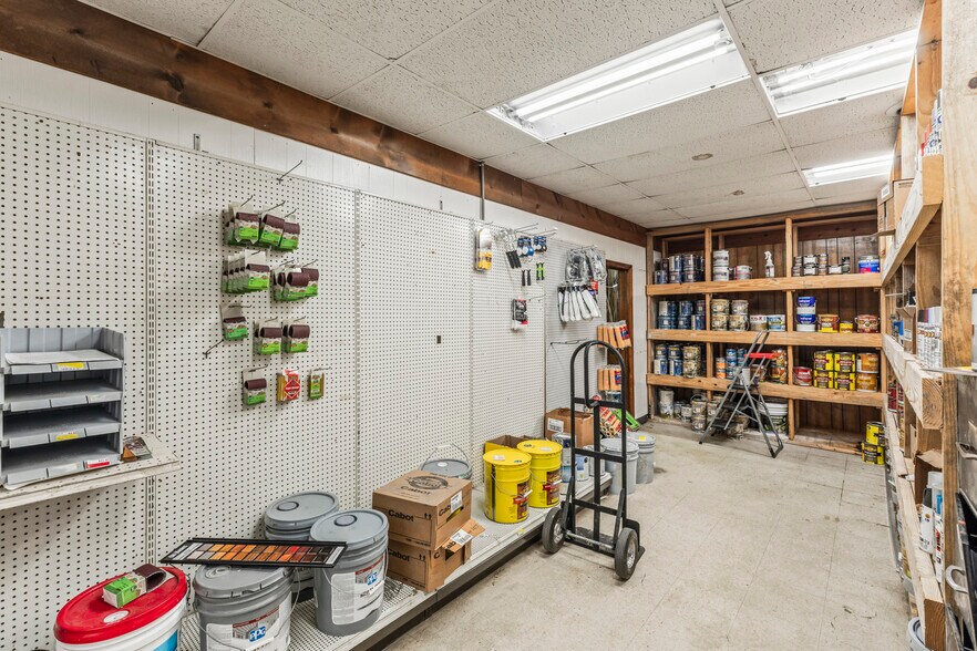 More Photos Of 1100 Winchester Hwy, Fayetteville Freestanding For Sale