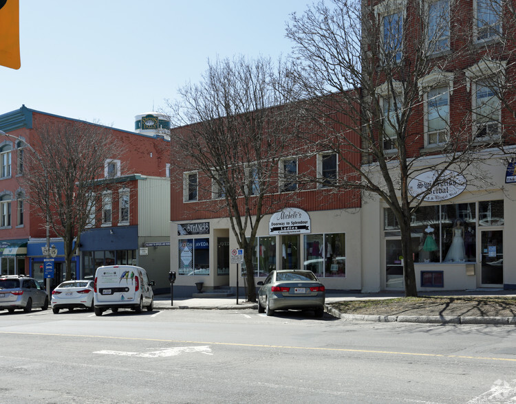 Primary Photo Of 10-12 Beckwith St, Smiths Falls Storefront Retail Residential For Sale