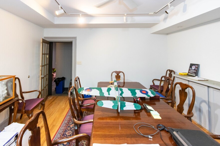 More Photos Of 115 W Saratoga St, Baltimore Storefront Retail Residential For Sale