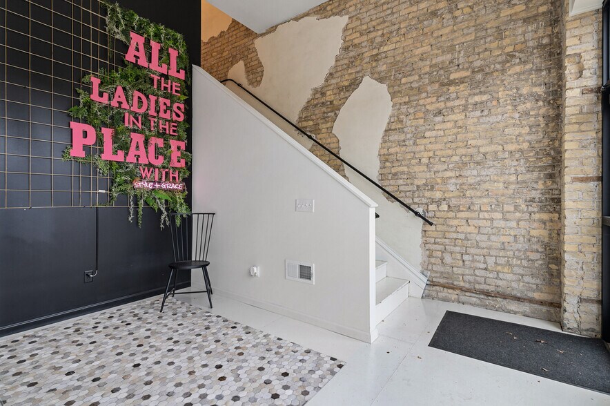 More Photos Of 102 State St N, Waseca Office For Sale