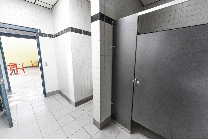 More Photos Of 1088 S University St, Mount Pleasant Restaurant For Lease