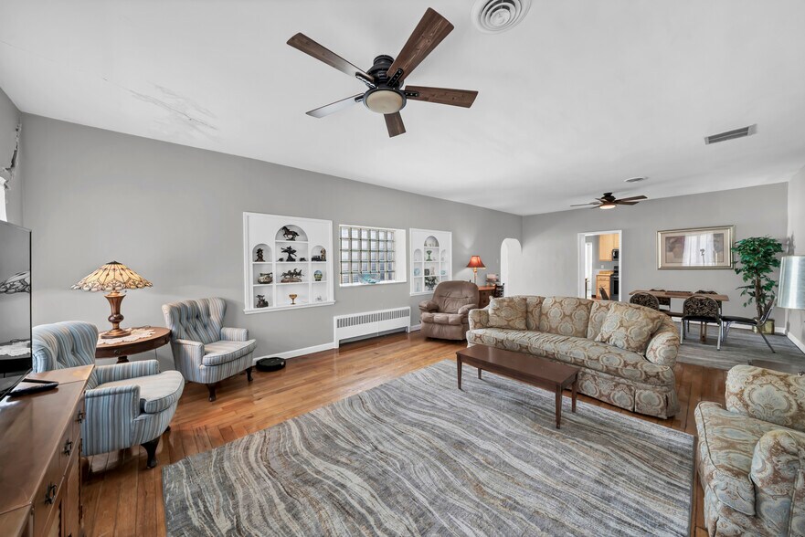 More Photos Of 12 W Second St, Vanceburg Storefront Retail Residential For Sale