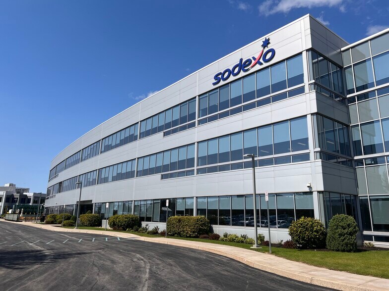 More Photos Of 400 Airborne Pky, Buffalo Office For Lease