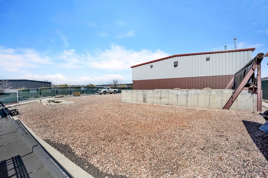More Photos Of 7315 McClain Pt, Colorado Springs Warehouse For Sale