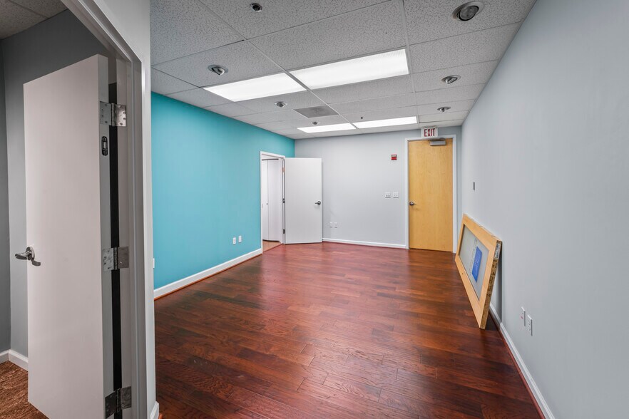 More Photos Of 1801 Robert Fulton Dr, Reston Medical For Sale