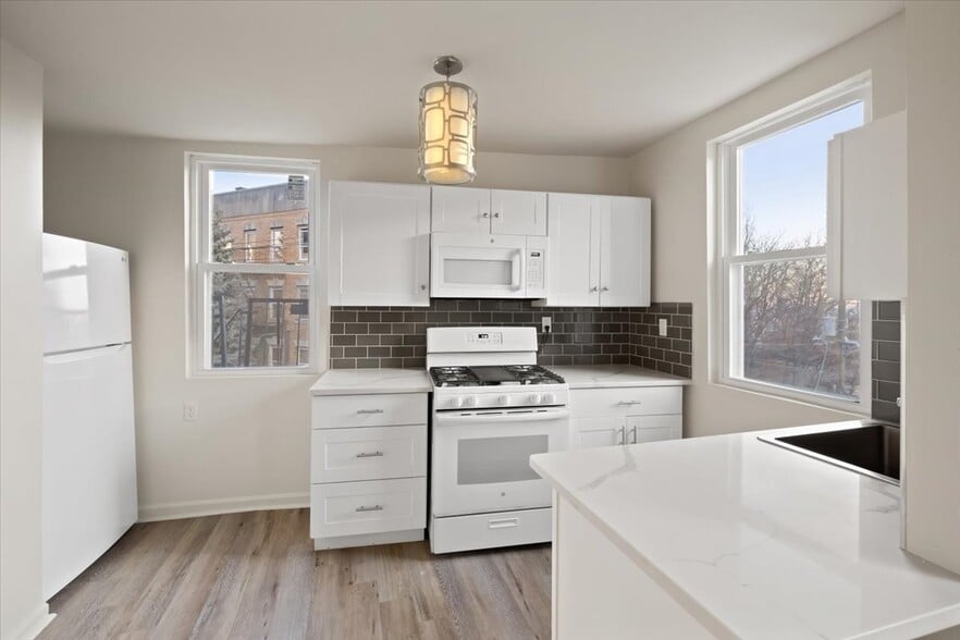 More Photos Of 201 16th St, Union City Storefront Retail Residential For Sale