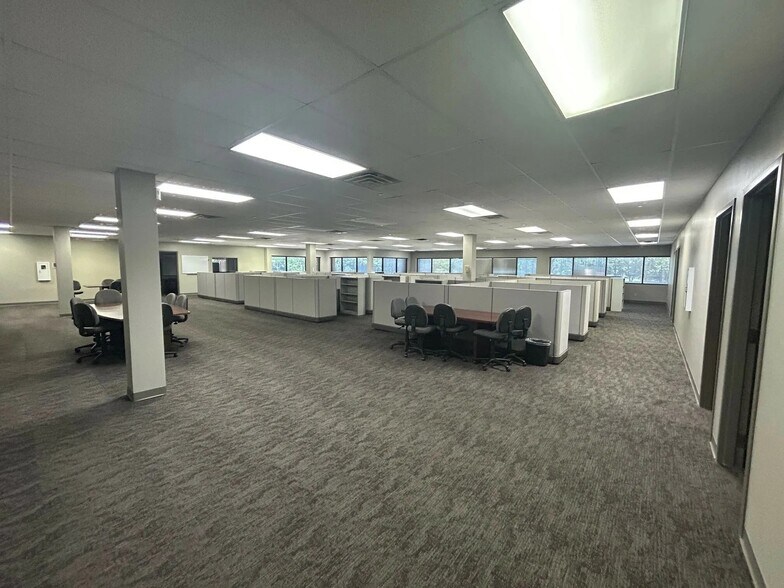 More Photos Of 7301 NW Expressway, Oklahoma City Office For Lease