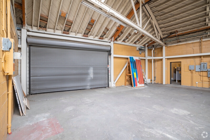 More Photos Of 4917 International Blvd, Oakland Freestanding For Sale