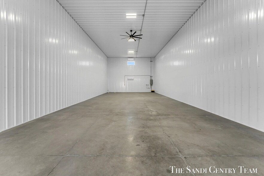 More Photos Of 2695 Hein Rd, Muskegon Warehouse For Sale