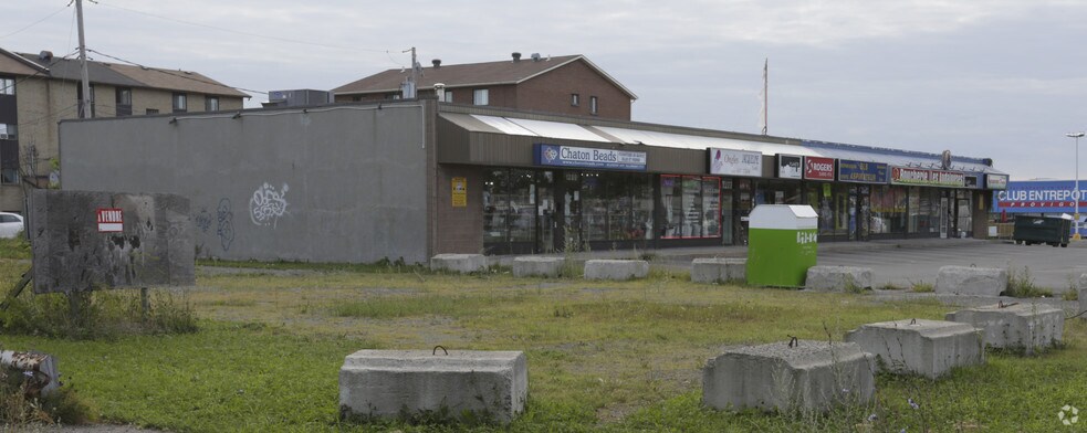 Primary Photo Of 1280 Boul Curé-Labelle, Laval Freestanding For Lease
