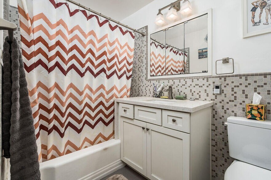 More Photos Of 440 Corona Del Mar, Santa Barbara Apartments For Sale