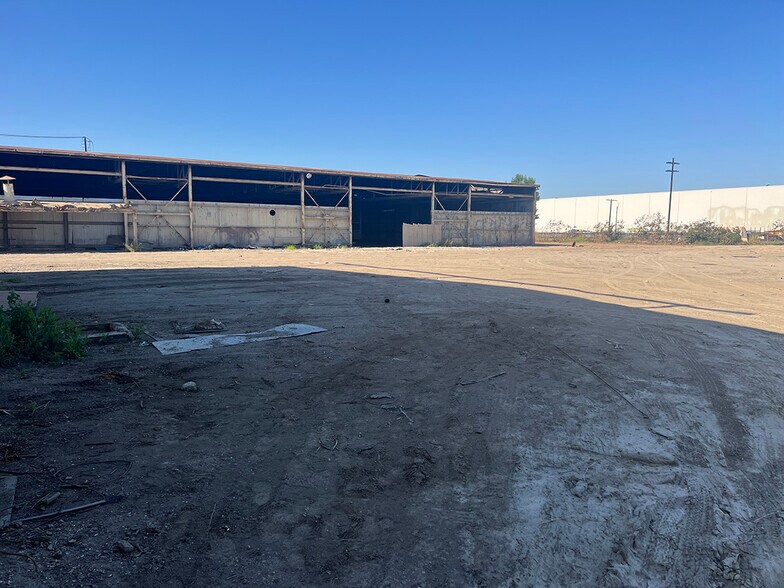 More Photos Of 7815 Somerset Blvd, Paramount Land For Lease