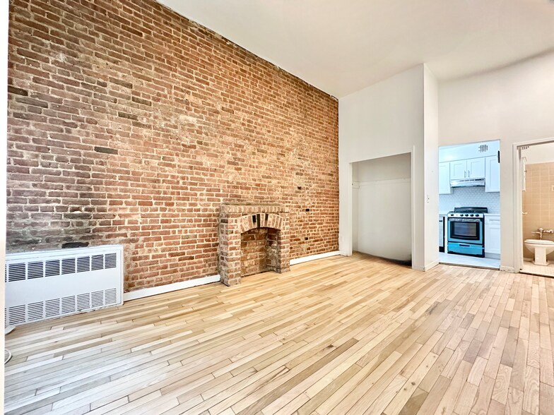 More Photos Of 46 W 87th St, New York Apartments For Sale