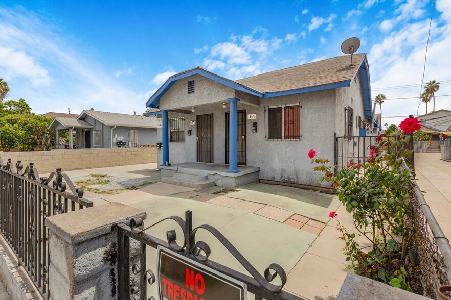 More Photos Of 150 W 76th St, Los Angeles Apartments For Sale