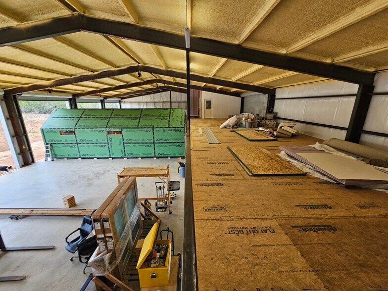 More Photos Of 25819 Ranch Rd, Leander Manufacturing For Sale