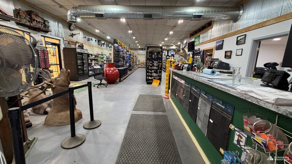 More Photos Of 701 7th Ave, Hudson General Retail For Sale