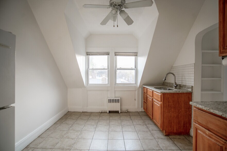 More Photos Of 73 Harrison St, Staten Island Apartments For Sale