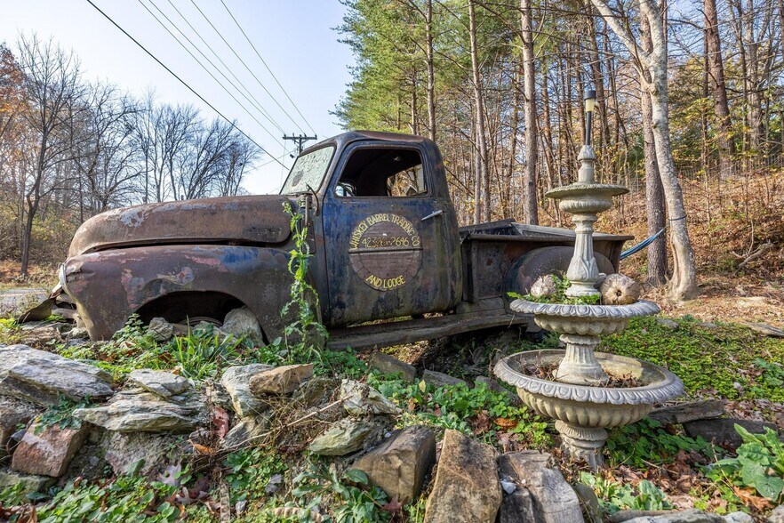 More Photos Of 11882 New Highway 68, Tellico Plains Storefront Retail Office For Sale