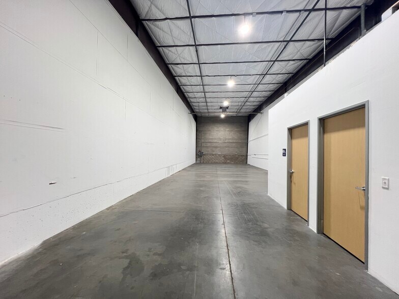 More Photos Of 6325 S Pecos Rd, Las Vegas Warehouse For Lease