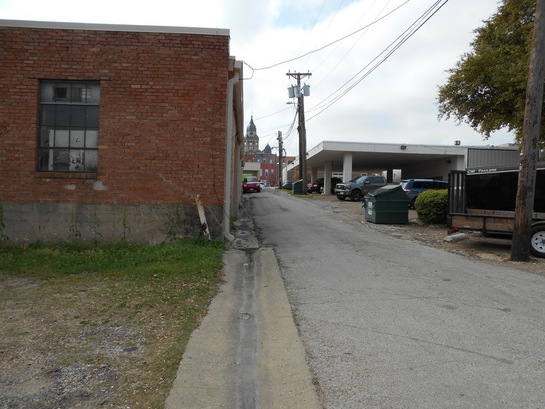 More Photos Of 315 N Locust St, Denton Restaurant For Sale