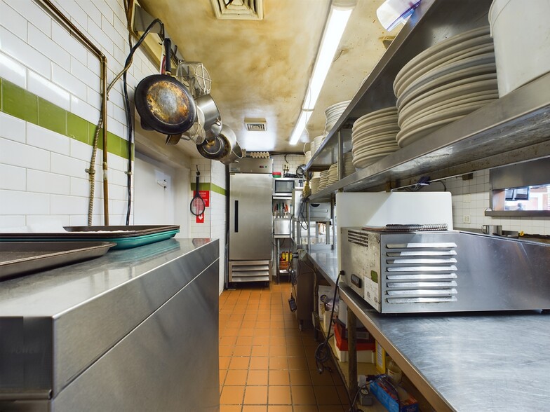 More Photos Of 501 Park Ave, Portsmouth Restaurant For Sale