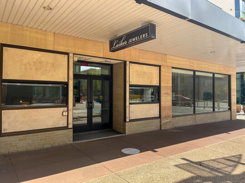 More Photos Of 101 1st Ave SW, Rochester Hotel For Lease