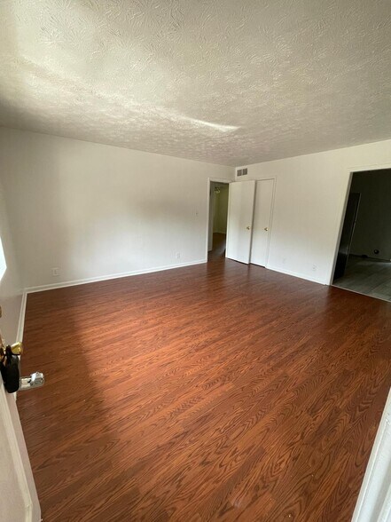 More Photos Of 393 Stone Mountain St, Lawrenceville Apartments For Sale