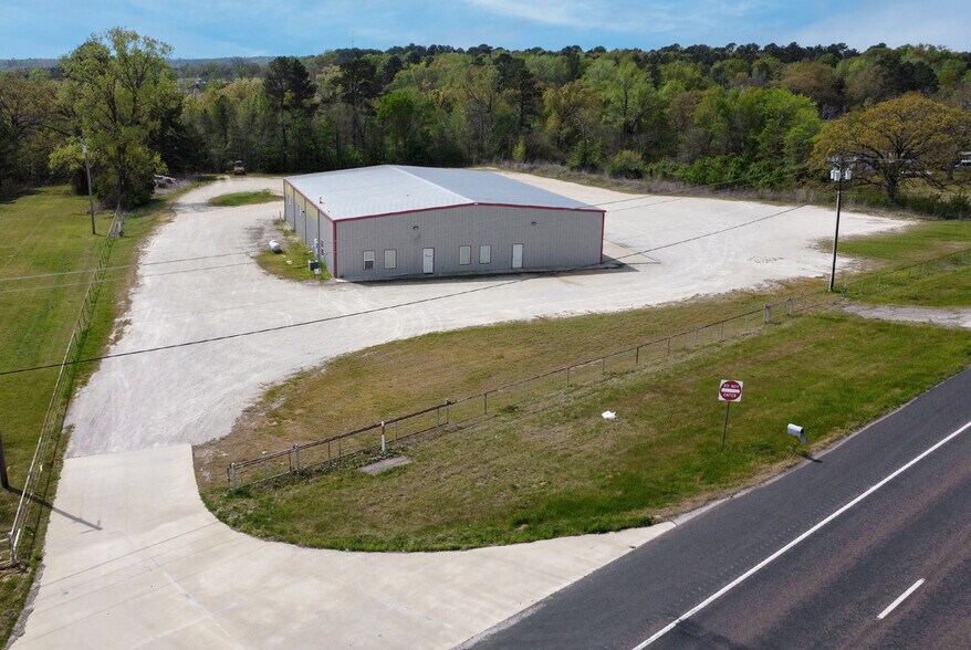More Photos Of 9854 US Highway 271, Tyler Warehouse For Sale