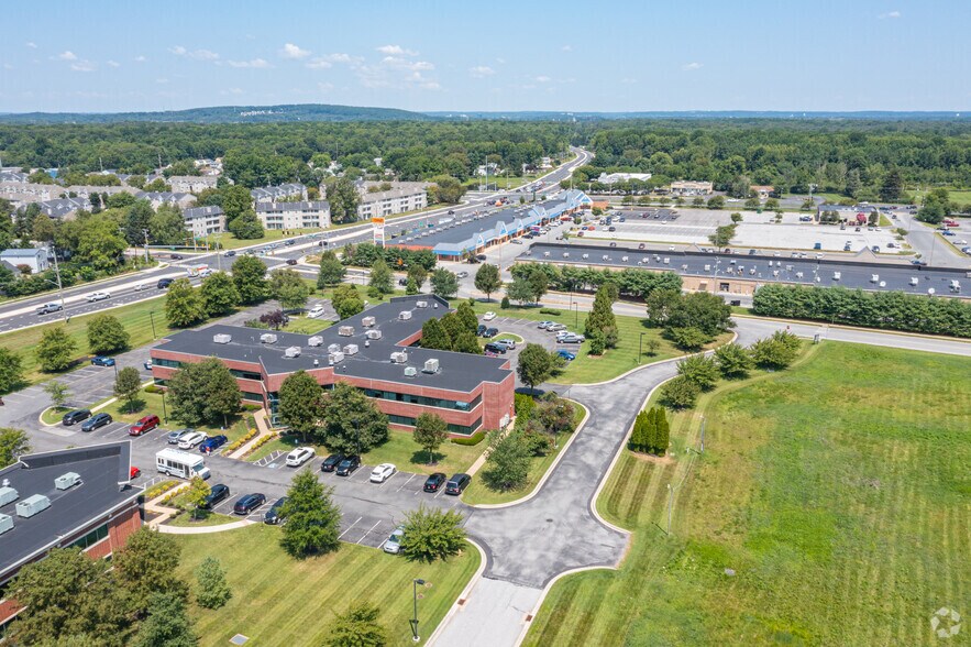 More Photos Of 2500 Wrangle Hill Rd, Bear Office For Lease