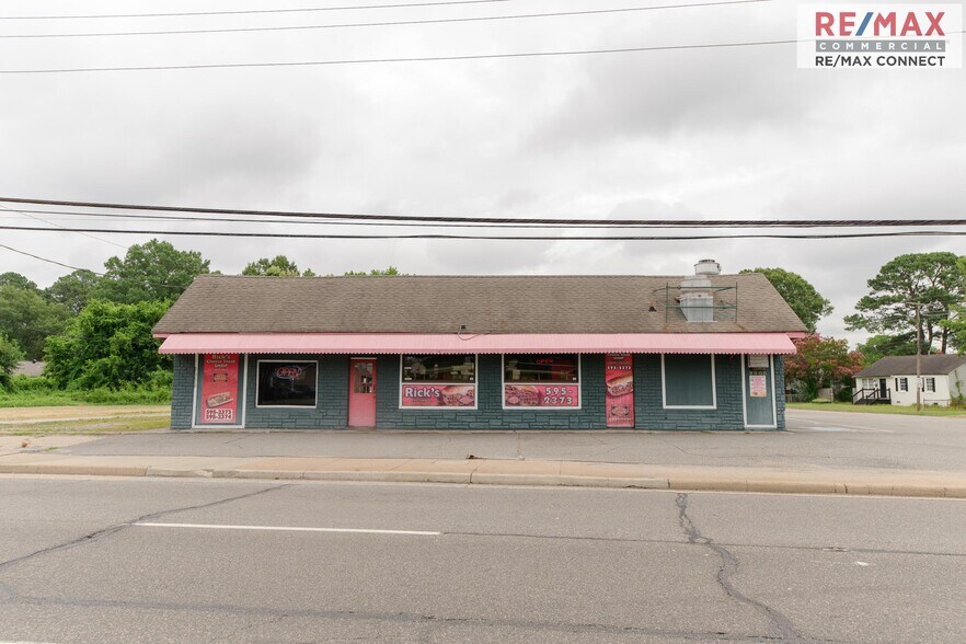 More Photos Of 9900 Jefferson Ave, Newport News Restaurant For Sale