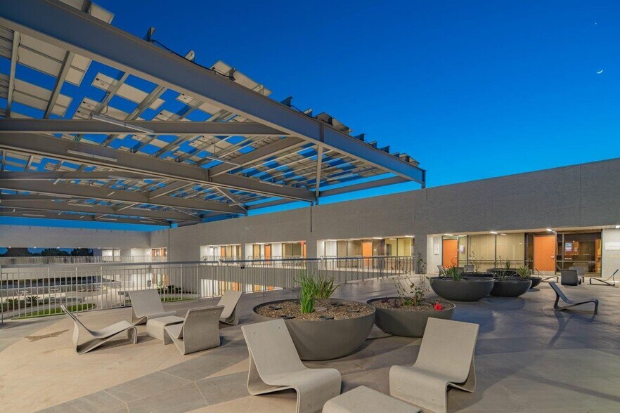 More Photos Of 1520 S Dobson Rd, Mesa Medical For Lease