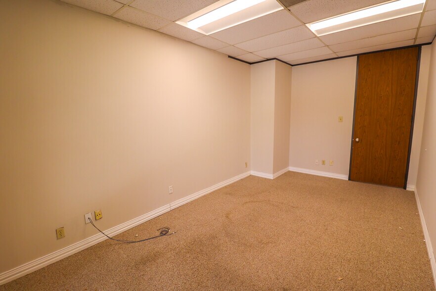 More Photos Of 13131 Champions Dr, Houston Medical For Lease