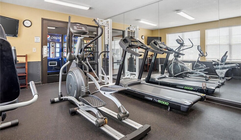 More Photos Of 5041 Academy Ln, Bessemer Hotel For Sale