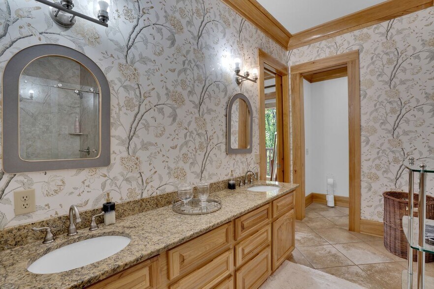 More Photos Of 1530 Buck Hill Rd, Ridgeway Industrial For Sale