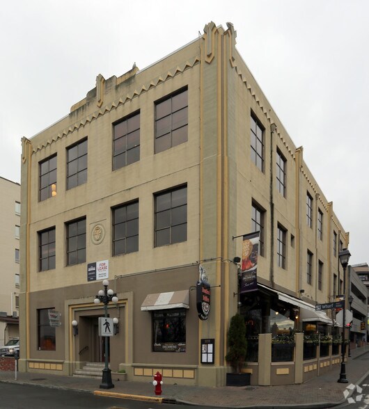 More Photos Of 1001 Wharf St, Victoria Storefront Retail Office For Lease
