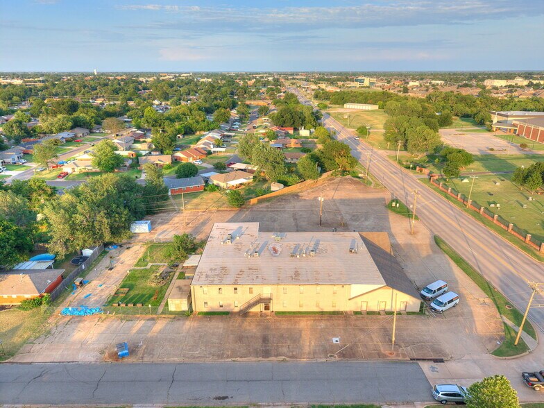 More Photos Of 809 SW 4th St, Moore Religious Facility For Sale