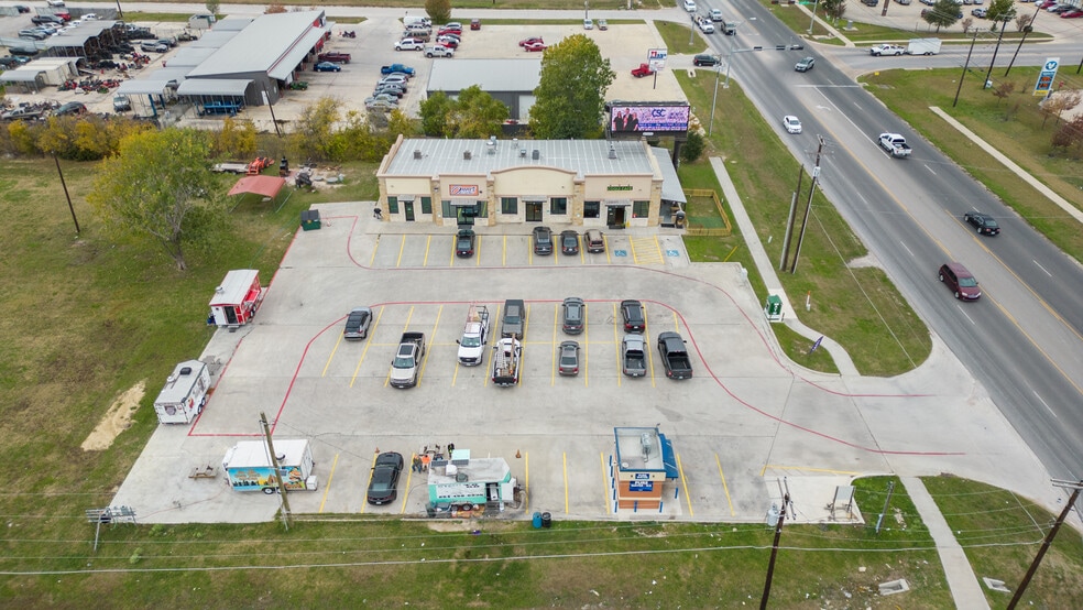 More Photos Of 3804 W Stan Schlueter Loop, Killeen Freestanding For Sale