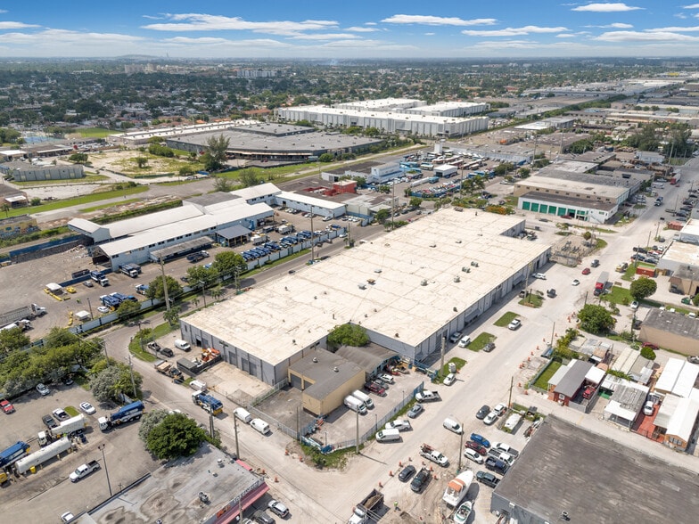 More Photos Of 4201-4250 NW 37th Ct, Miami Warehouse For Lease