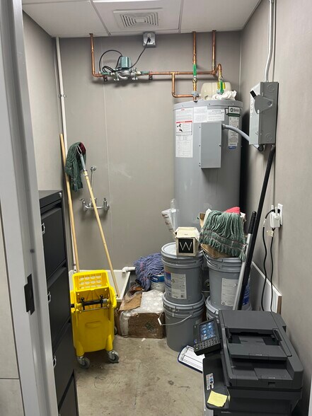 More Photos Of 7546 Prairie View Rd, Temple General Retail For Lease