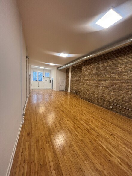 More Photos Of 2134 S 61st Ave, Cicero General Retail For Lease