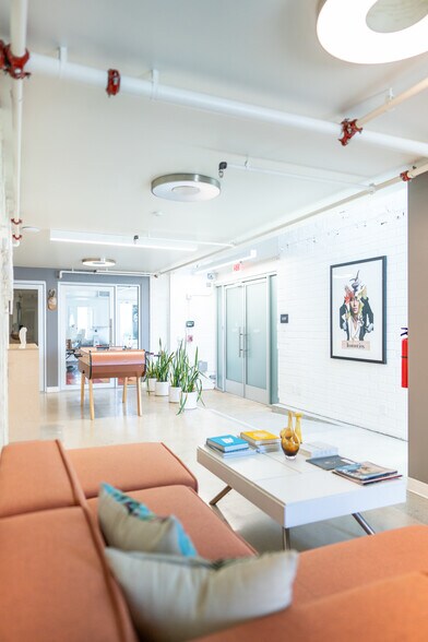 More Photos Of 1109 N Virgil Ave, Los Angeles Office For Sale