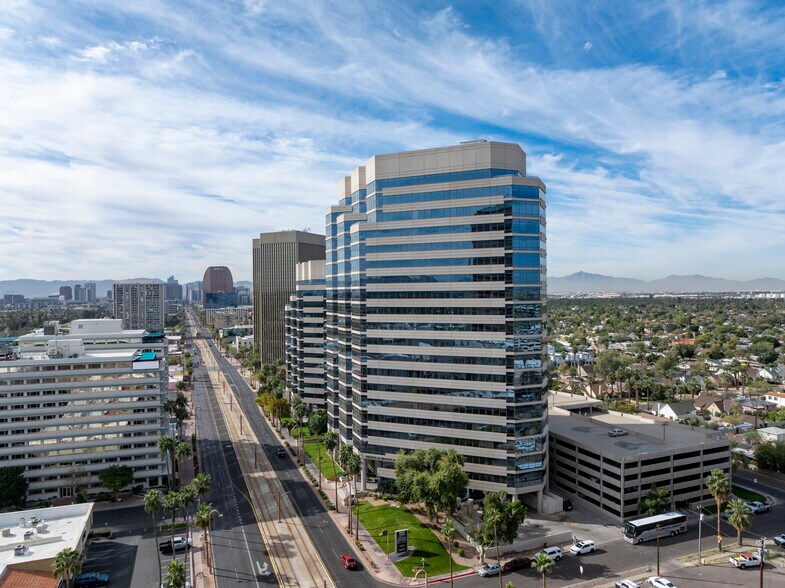 More Photos Of 2800 N Central Ave, Phoenix Office For Sale