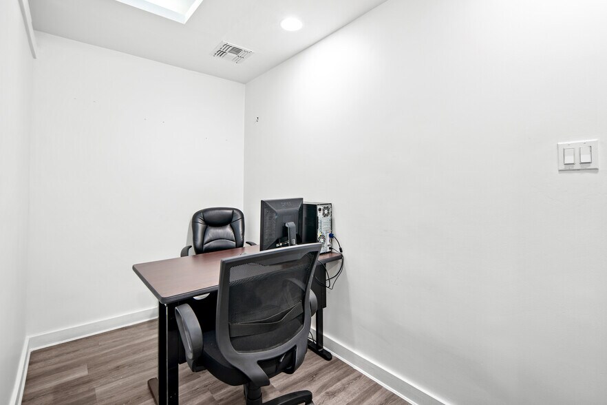 More Photos Of 800 Second Ave, New York Medical For Lease