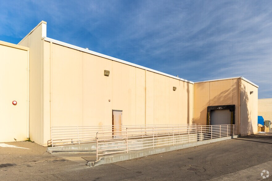 More Photos Of 718-760 W Hammer Ln, Stockton Unknown For Lease