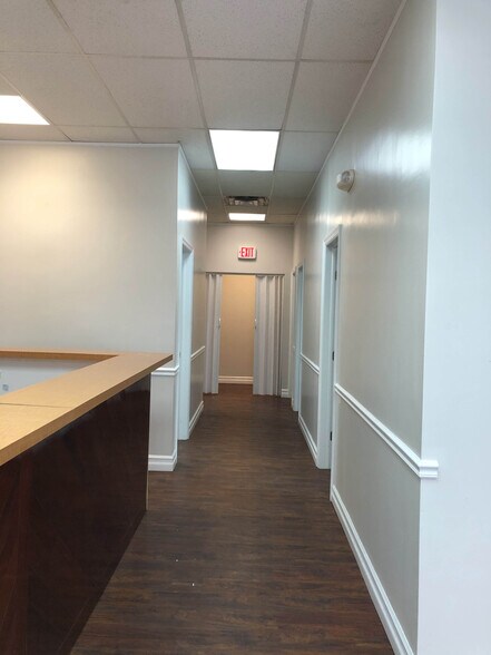 More Photos Of 407-409 39th St, Union City Medical For Lease