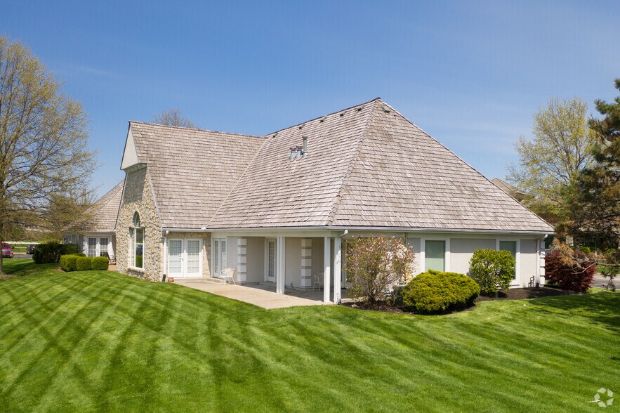 Primary Photo Of 6801 W 121st St, Overland Park Office For Lease