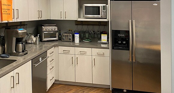 More Photos Of 10700 Medlock Bridge Rd, Duluth Medical For Lease