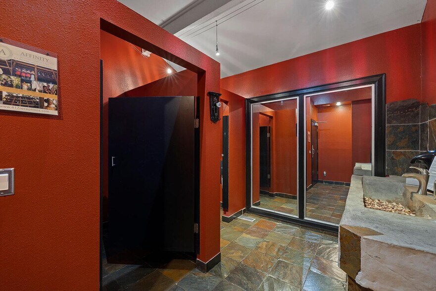 More Photos Of 381 W Guin Rd, Nixa Lodge Meeting Hall For Sale